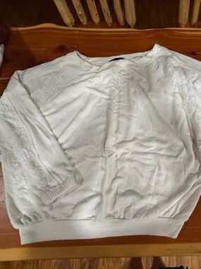 Day Trip crew sweatshirt with lace detail